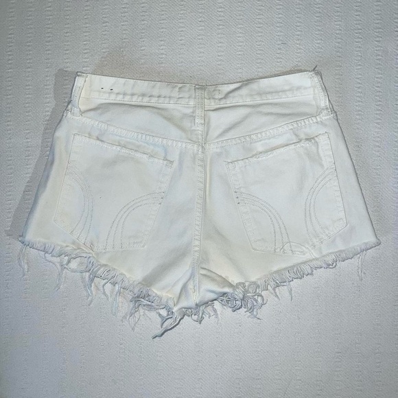 Hollister Womens Denim Mini Shorts White Distressed Size 29 2000s Y2K Western - Picture 2 of 3